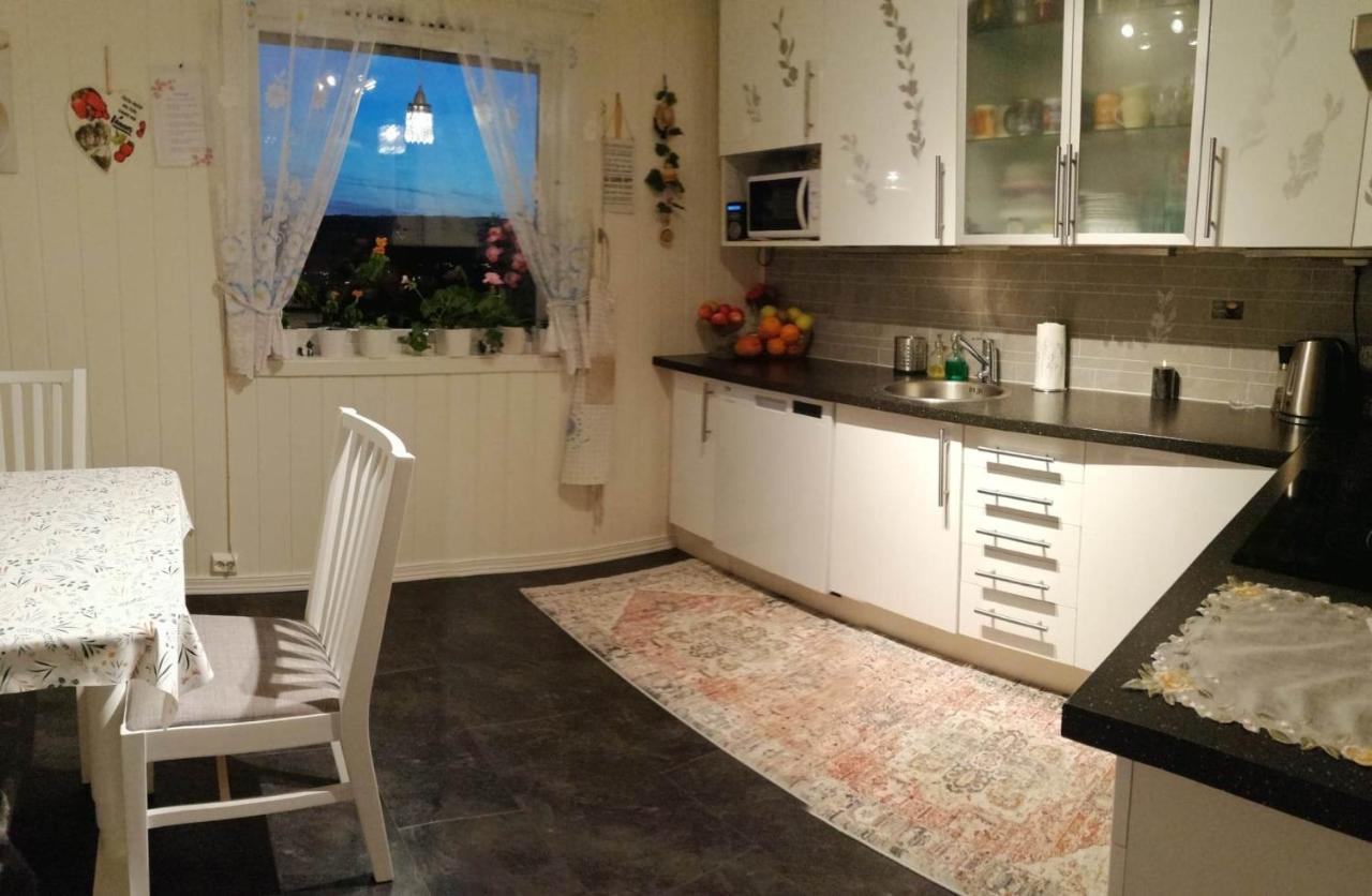 Gjesterom Til Leie I Et Privat Hus Brumunddal Bagian luar foto